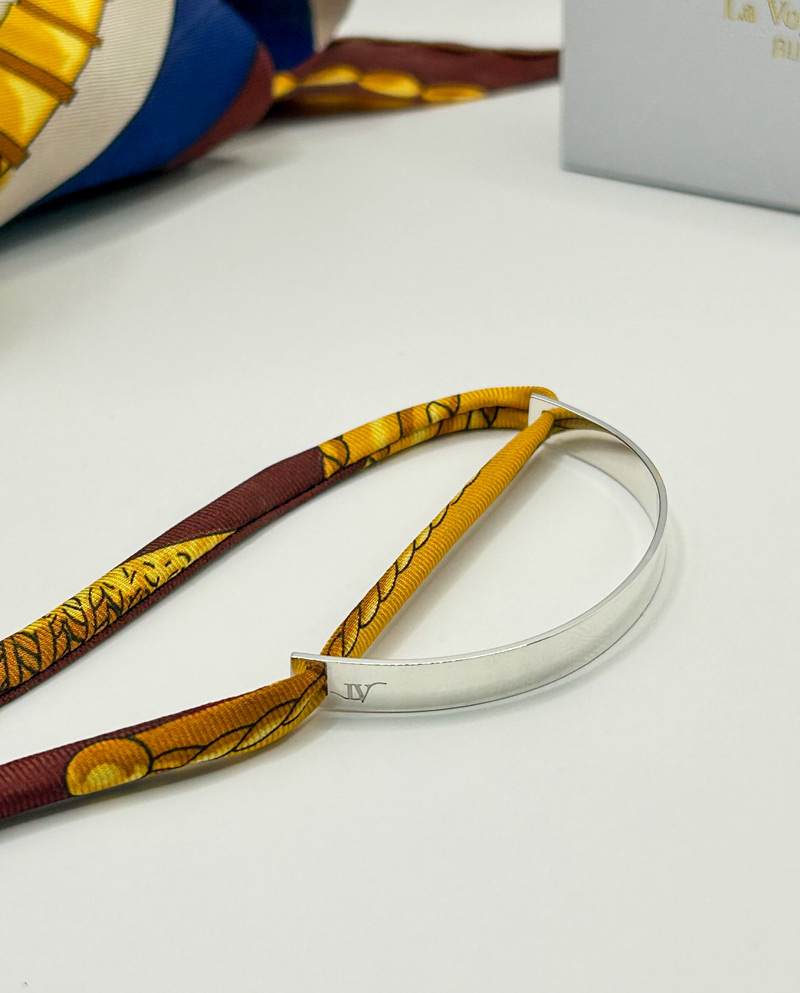 Manchette Argent & soie Luxe - GM- Héritage Tribal – Image 3